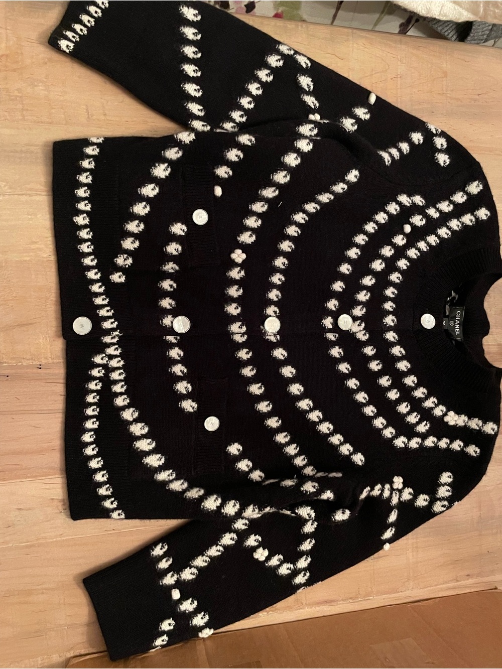 CHANEL Black and White Patterned Wool Cardigan with Signature Buttons - Picture 2 of 5